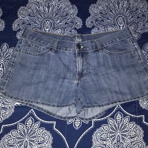 Old Navy Diva denim shorts